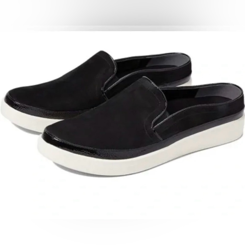 Vionic effortless women’s Black Slip-On Loafers with White Sole